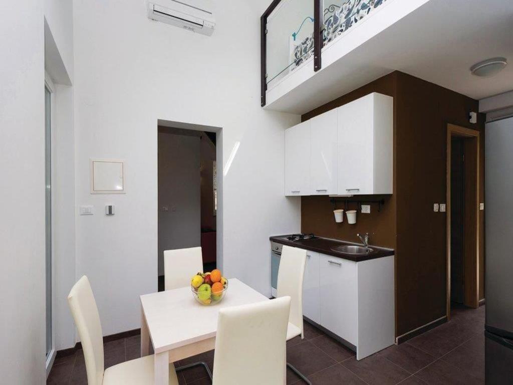 Apartments Grzic Porozina Luaran gambar